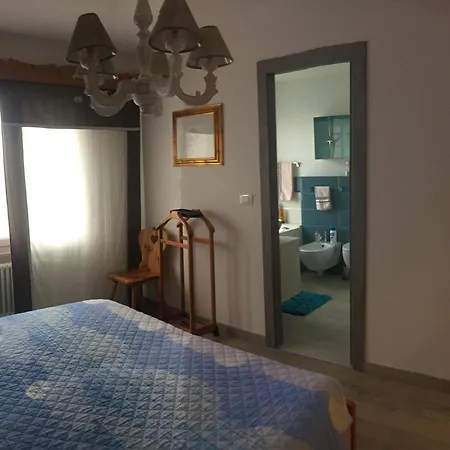 Moderno Con Splendida Vista Alpi 公寓